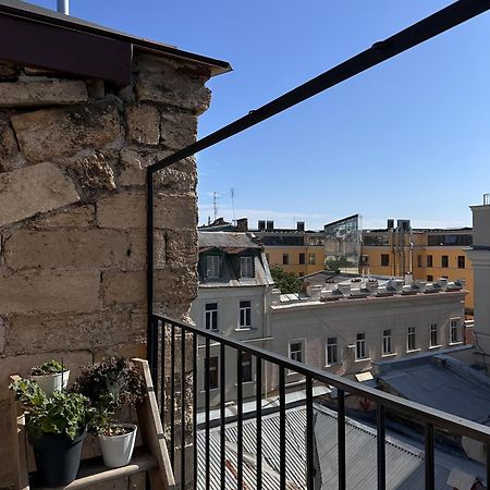 White Door Apartments Mansard Heart Of Odessa 2 外观 照片