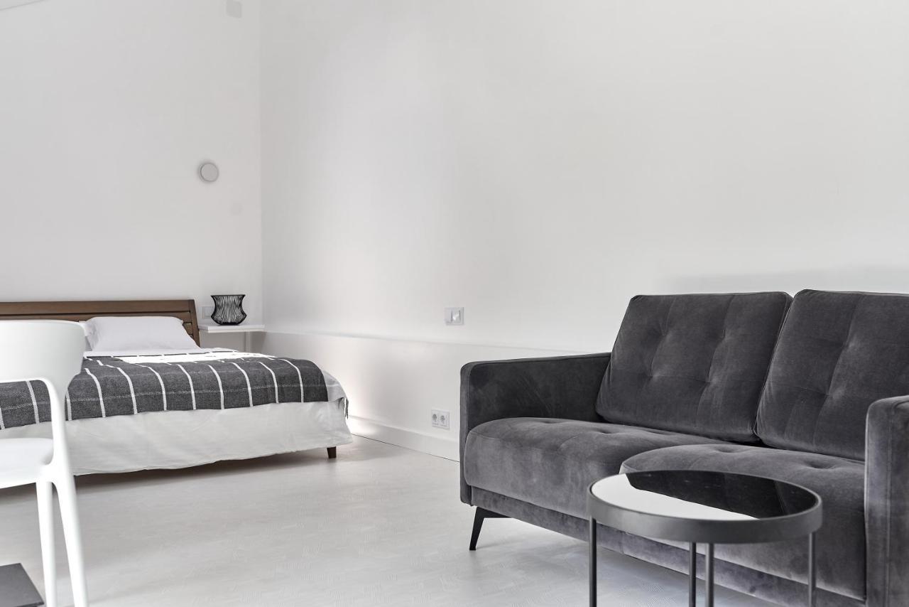 White Door Apartments Mansard Heart Of Odessa 2 外观 照片