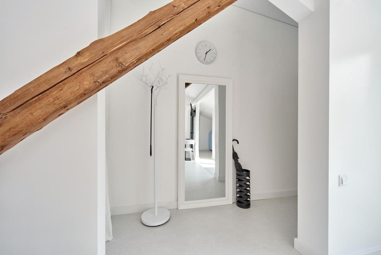 White Door Apartments Mansard Heart Of Odessa 2 外观 照片