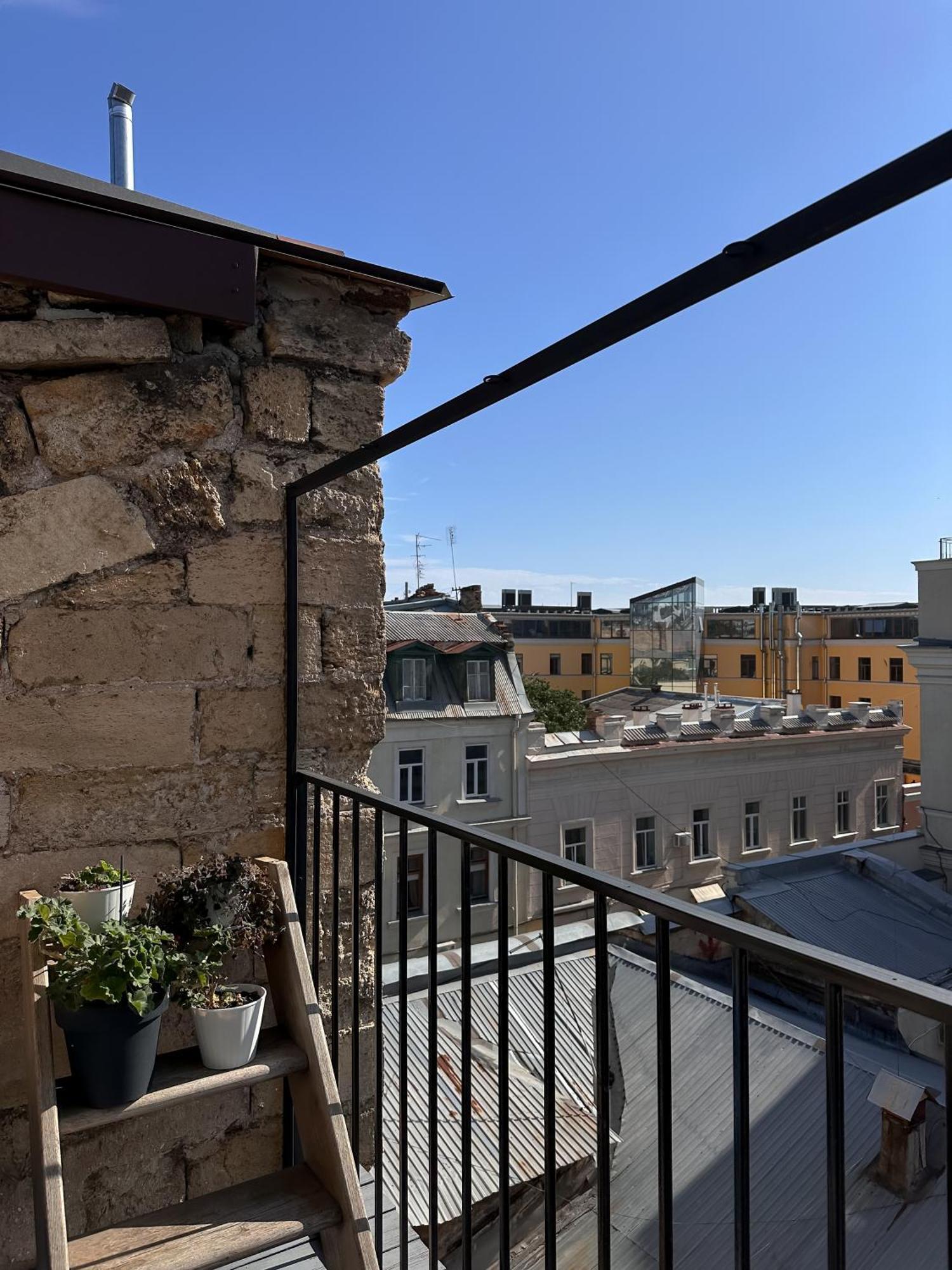 White Door Apartments Mansard Heart Of Odessa 2 外观 照片